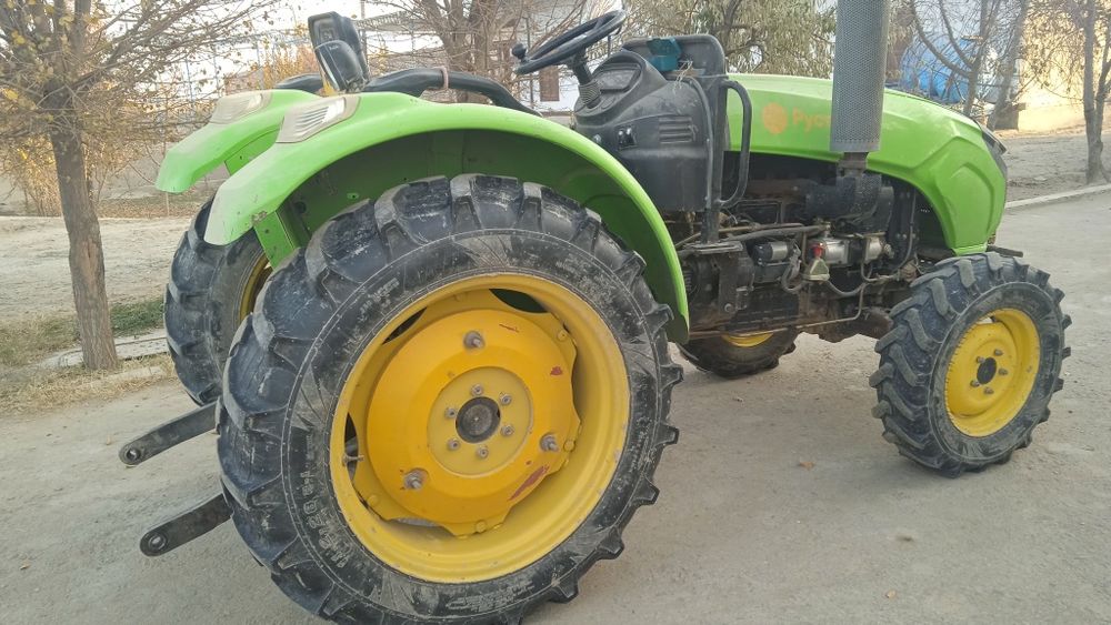 Mini traktor sotiladi