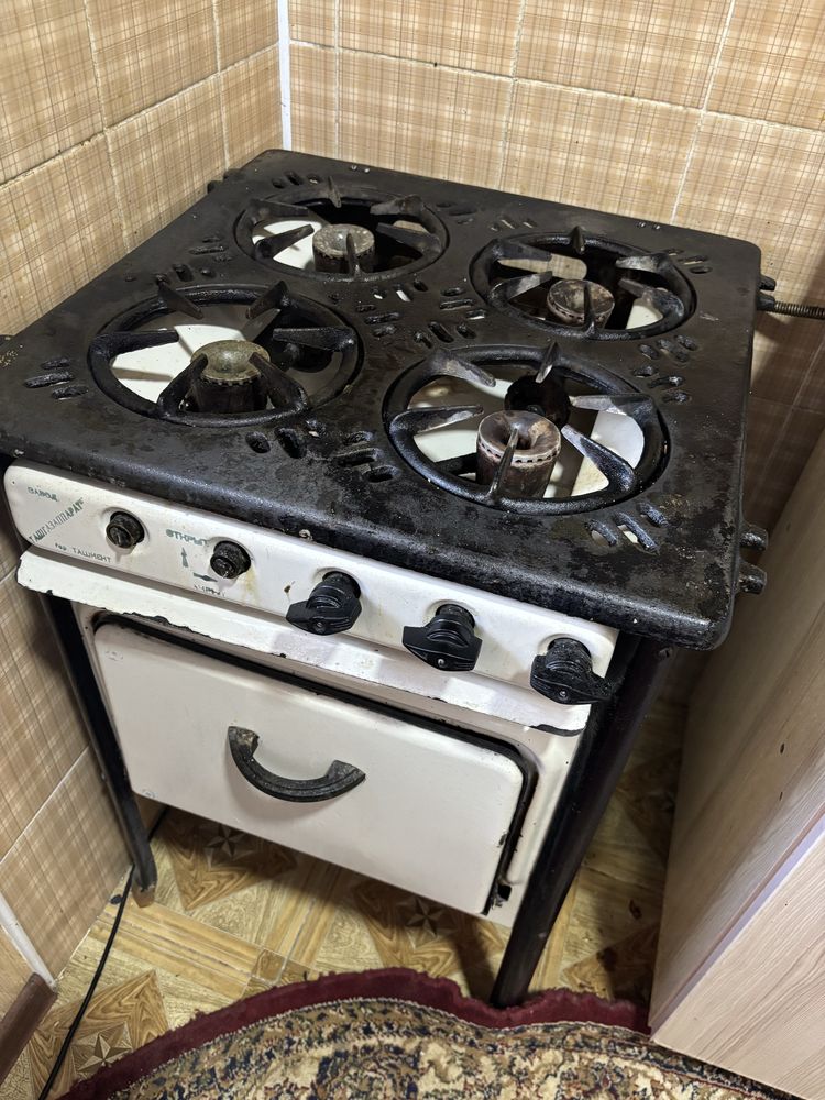 Gaz plita sotiladi