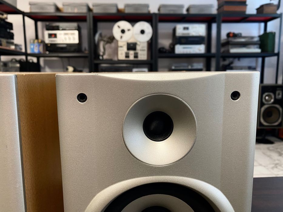 Букшелф тонколони Denon