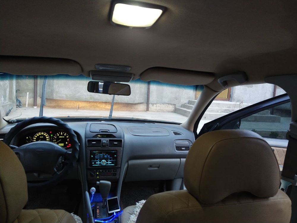 Nissan maxima 3.0L