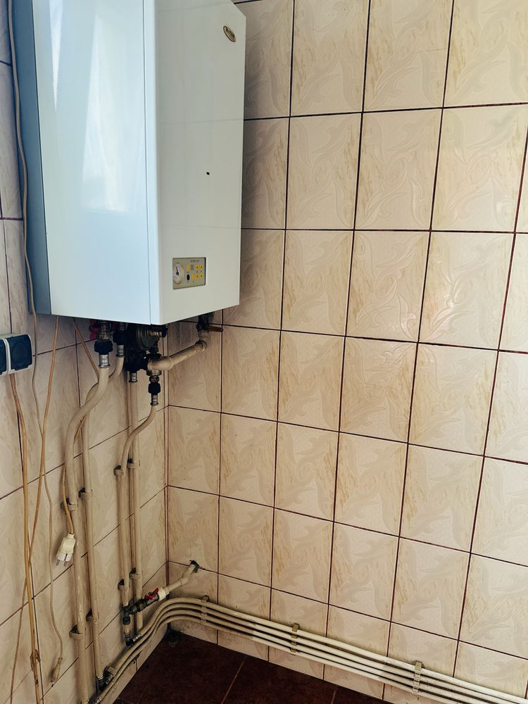 Apartament 2 camere,Stefanesti etaj 3/4