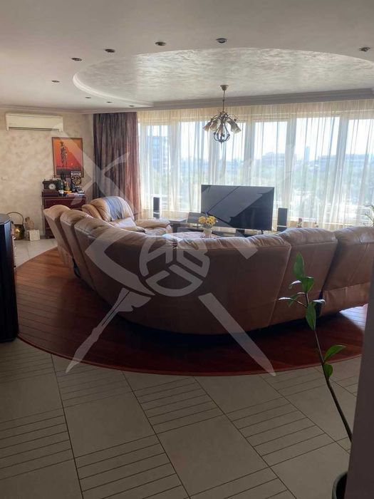 Продава се Тристаен апартамент в София, Студентски град - 145 кв.м за 1850 €/кв.м - Снимка #5