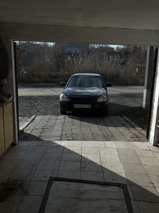 Продам Приора 2009 год