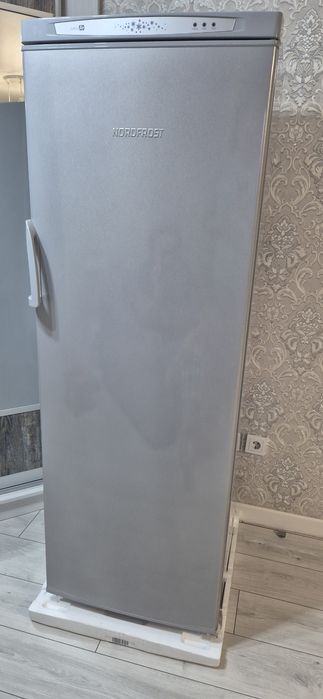 Продам морозильник