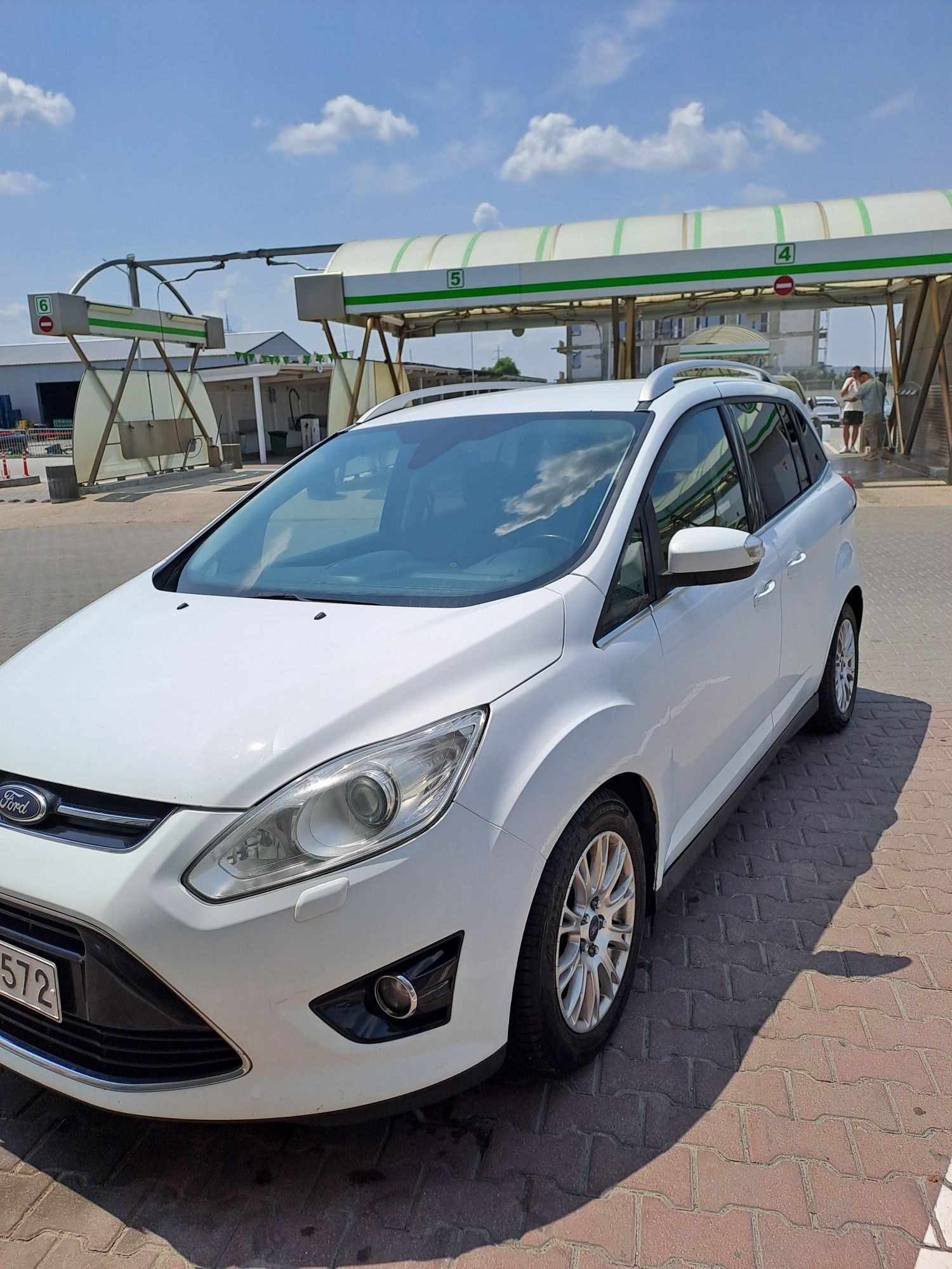 Vând Ford ce max grand cupe 7 locuri