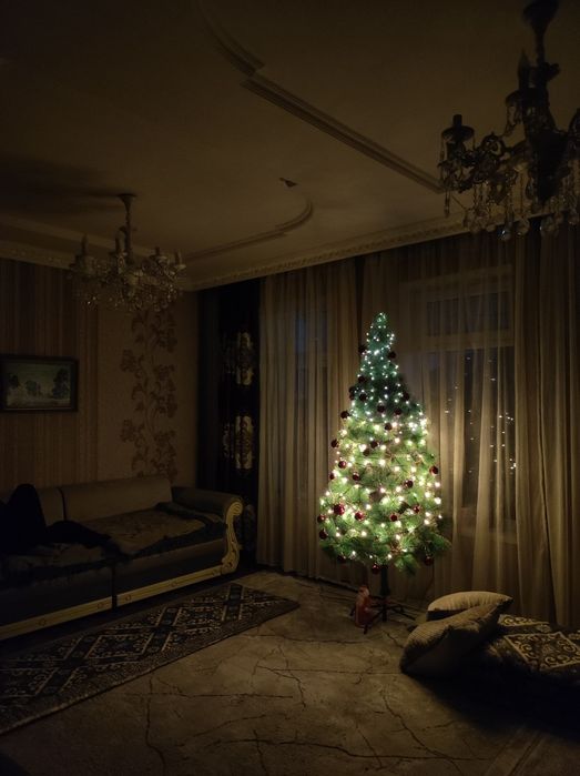 Новогодняя ёлка, искусственная