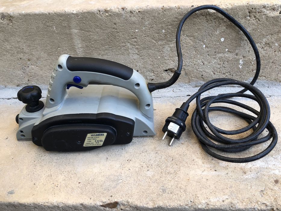 Електрическо ренде, 710W