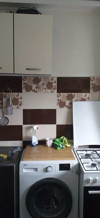 Garsoniera de vânzare