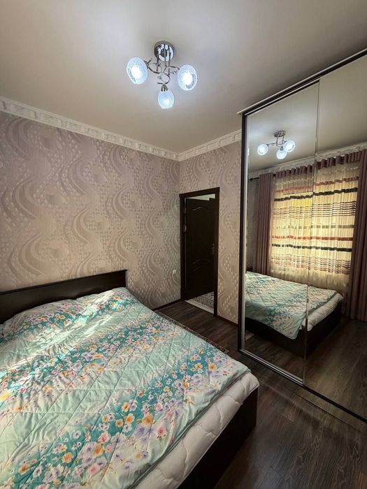 Продам 2 ком Юнусабад 19 квартал