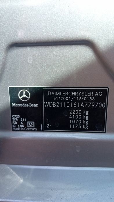 Продава се само на части Mercedes E270 CDI E280CDI 2003 год