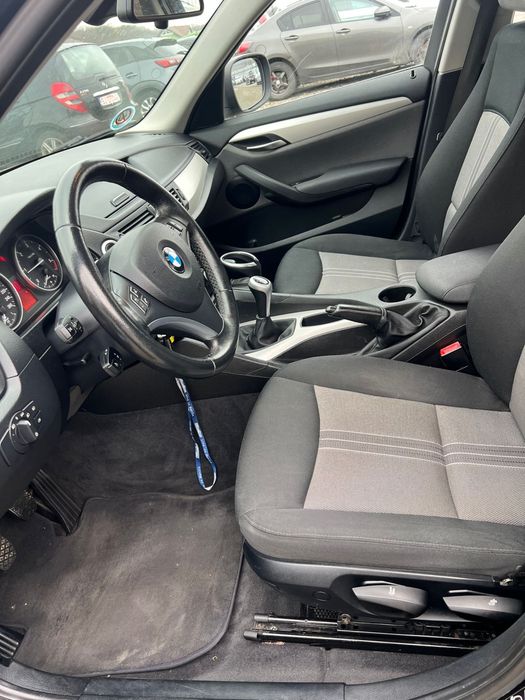 Bmw x1 2011 xenon angel eyes