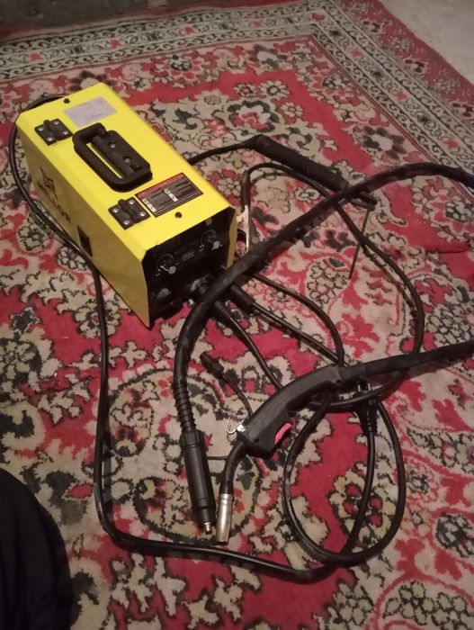 Здравствуйте!продам сварочный аппарат