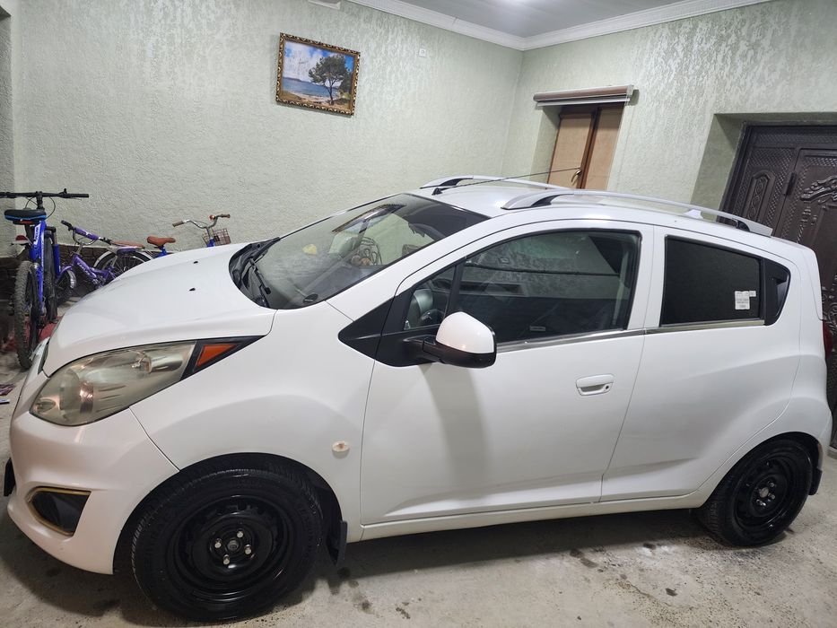 Продам спарк 2015 год 3 позиция