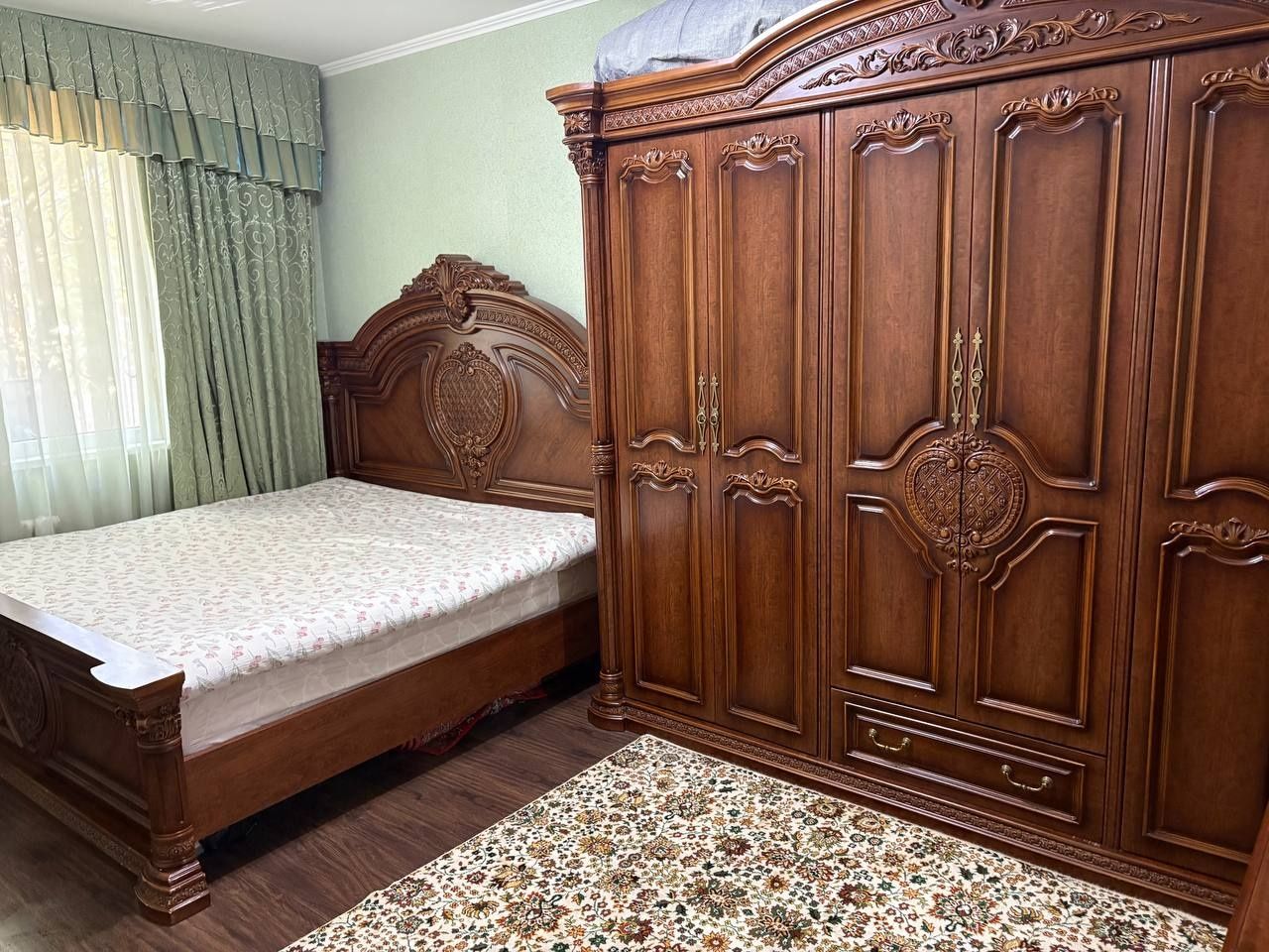Продается квартира 3/2/5 63 кв. Чиланзар, ц квартал