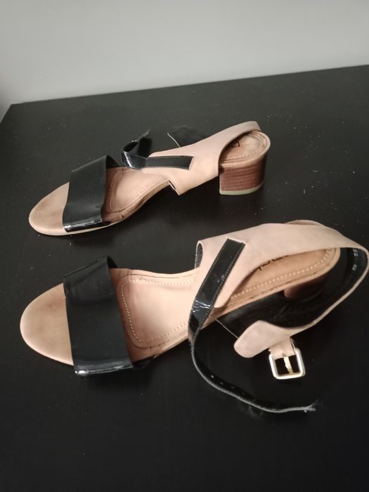 Продам 40-41р. женскую обувь 40-41 р.