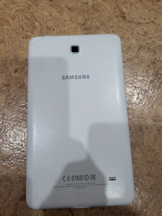 Планшет  самсунг  модель  SM-T230