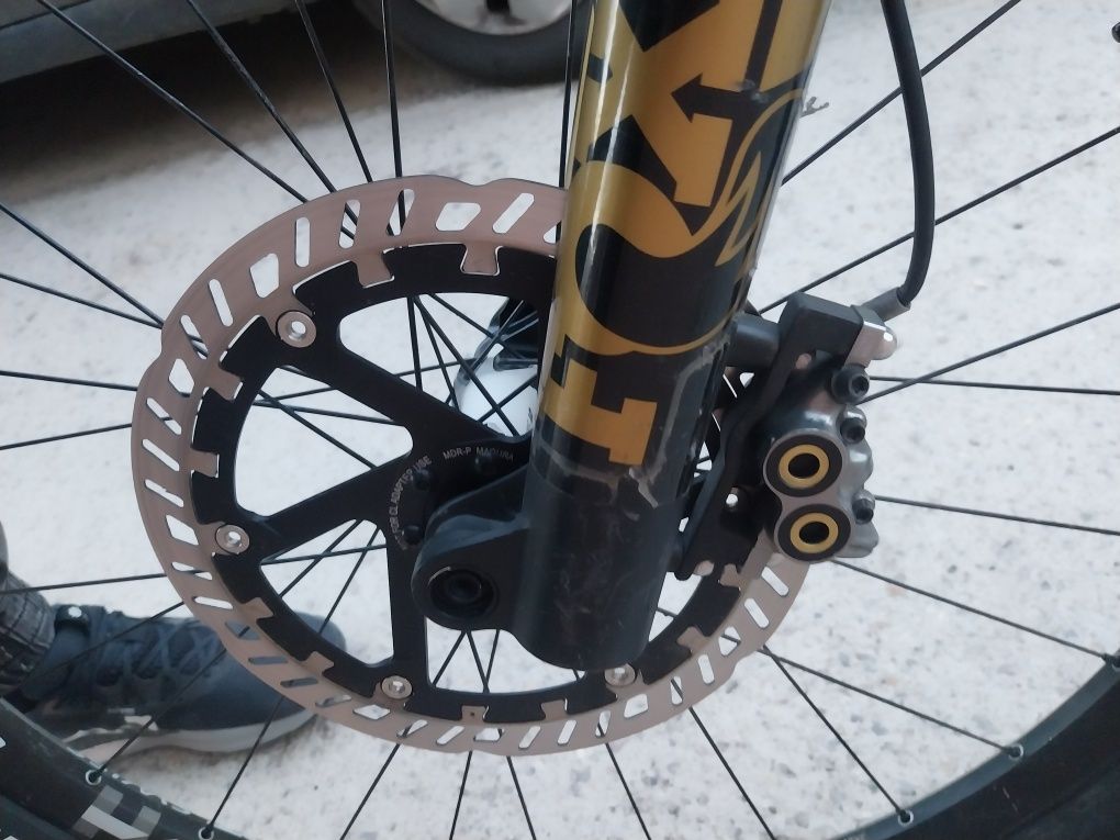 Продавам планински велосипеди Canyon Torque  mo85
