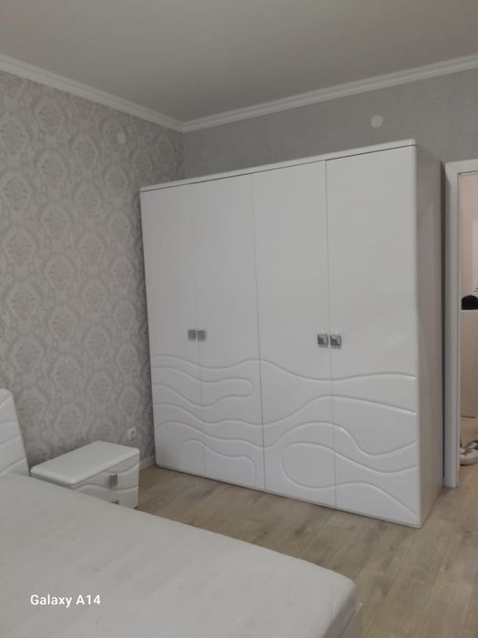 Продаю беларусский спальный гарнитур. В отличном состоянии.