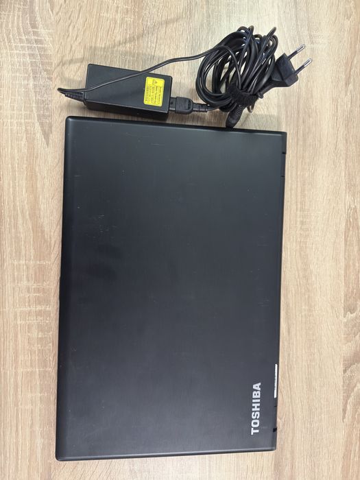 Лаптоп Toshiba Satalite pro  i5,8GB Ram.256 ssd