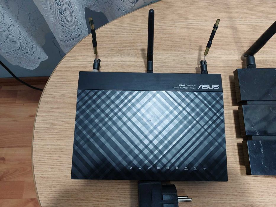 Router-profesional,detin mai multe bucati