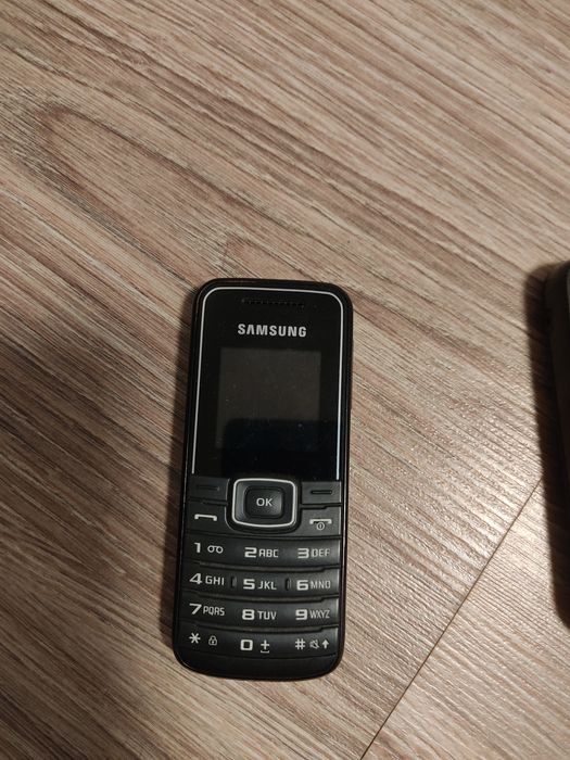 GSM телефони Alcatel, Nokia, Samsung с големи копчета