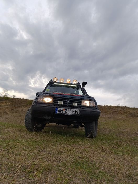 Suzuki vitara 4×4 mic,mare