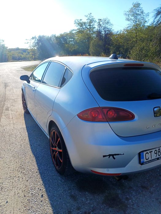 Автомобил seat leon