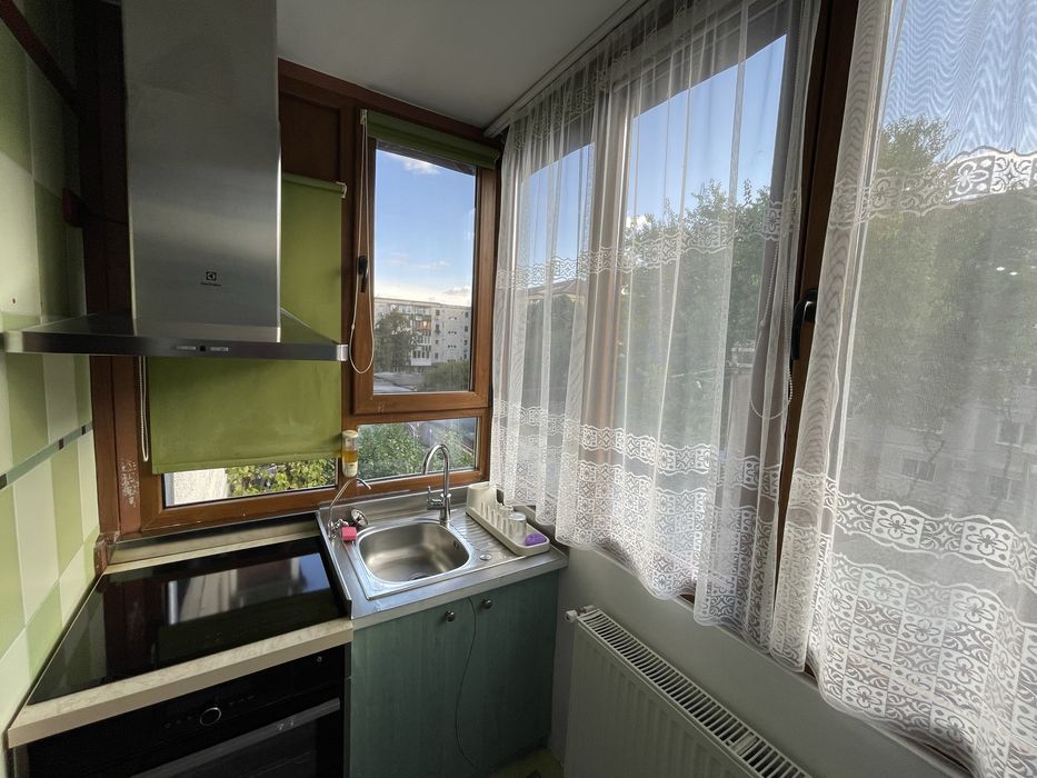 Proprietar, inchiriez apartament 2 et 2,, mobilat si utilat complet