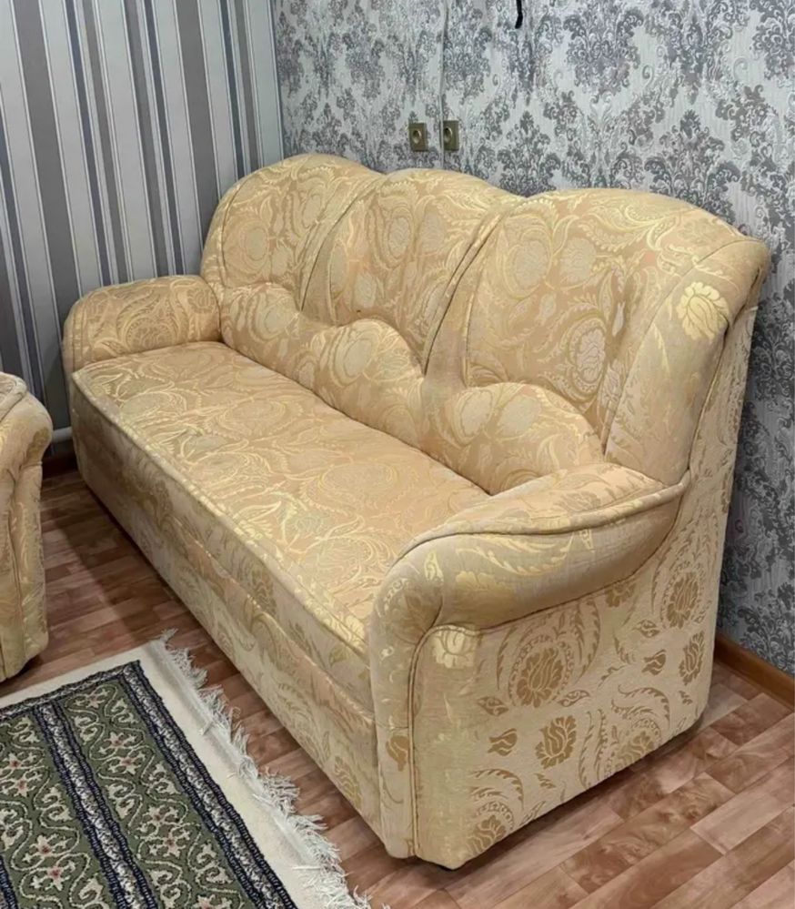 Диван  3 еу өте керемет жағдайда