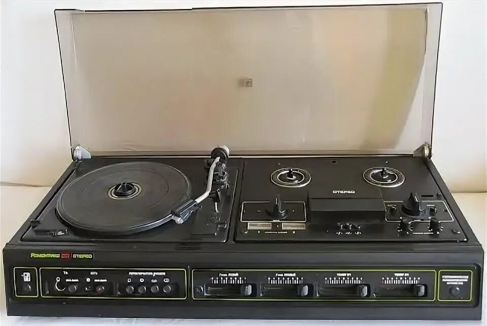 Музыкальный "комбате" и цветомузыка