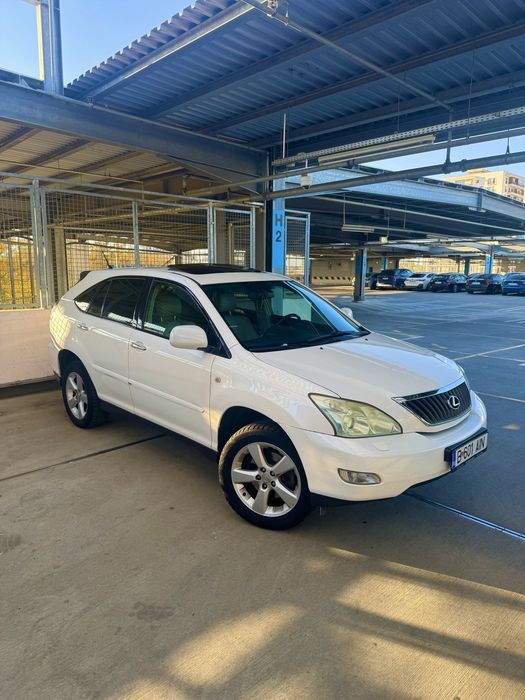 Lexus RX350 4x4 • Automat • Trapă • Cameră • Senzori • Climatronic