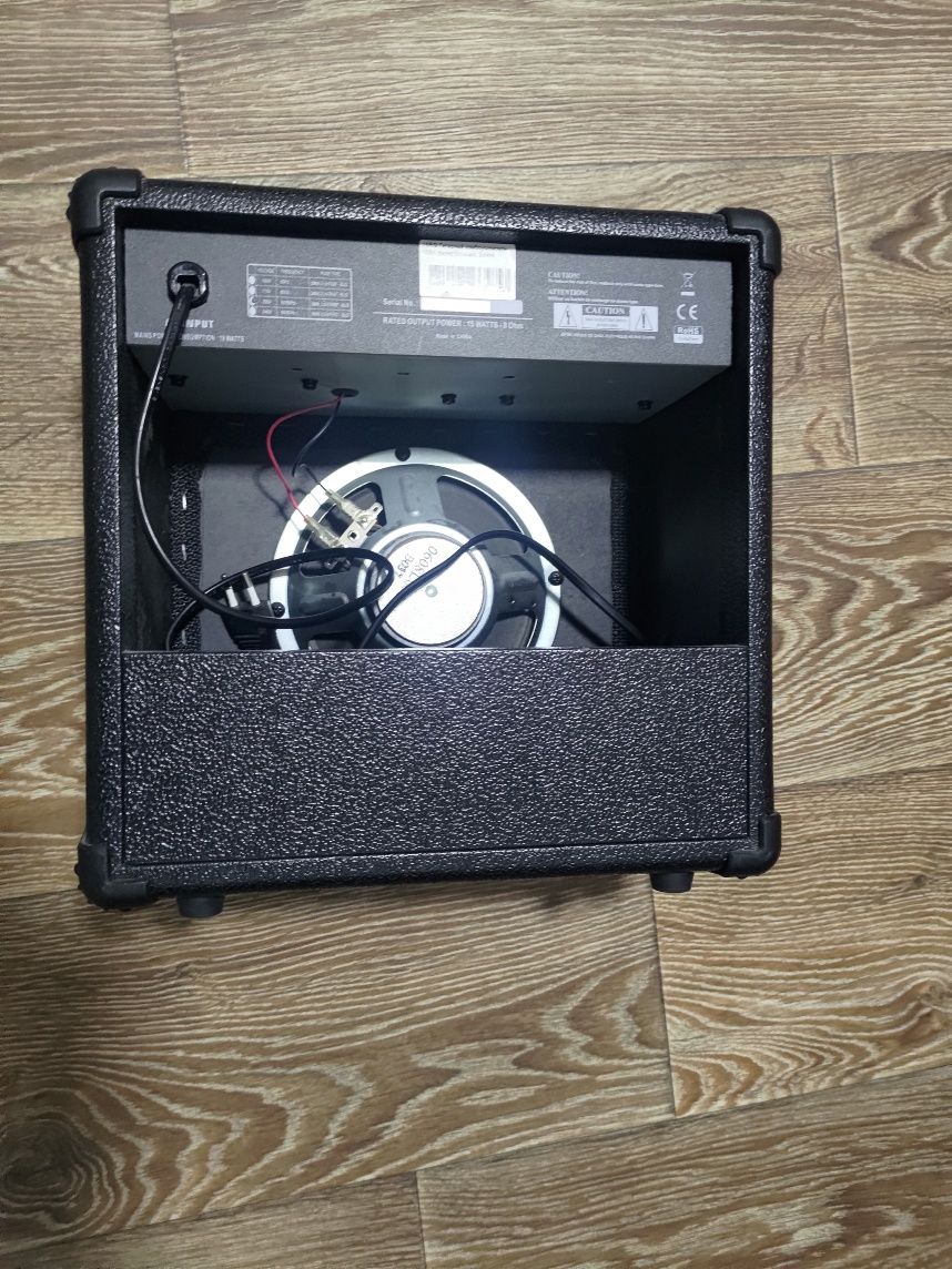 Гитарный усилитель Belcat 15w