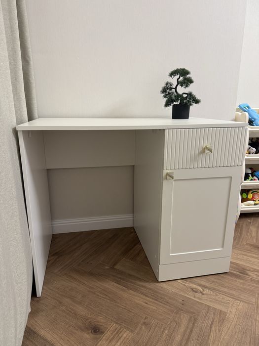 Стол письменный 100*60