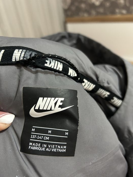 Яке на Nike 137-147
