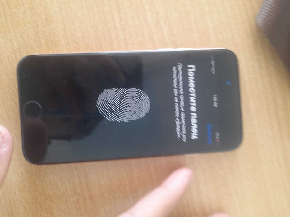 IPhone 8 не рабочая модем сгорел надо менять 64гб имеи зарегистрирован