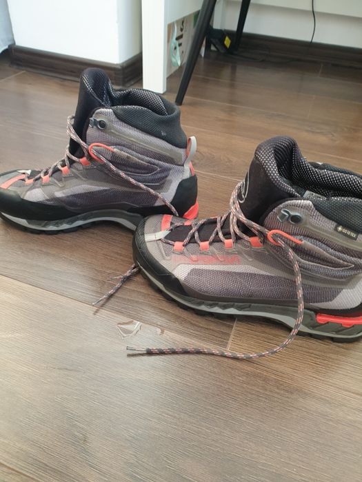 Bocanci de iarna La Sportiva