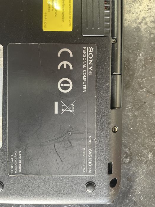 Laptop sony vaio svs131