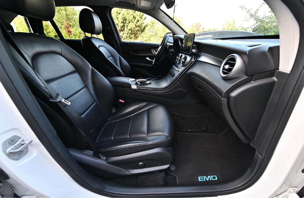 Mercedes GLC 300, stare impecabila
