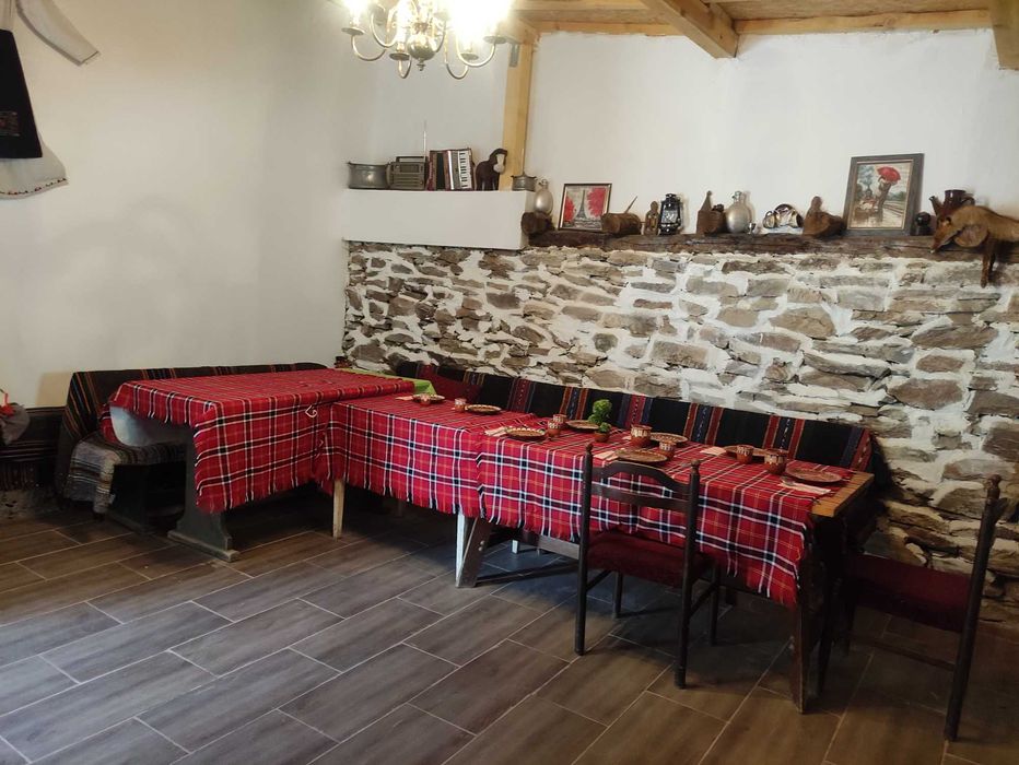 Дава се под наем Къща в с. Мирково, Област София-област - 70 кв.м за 153 € - Снимка #19