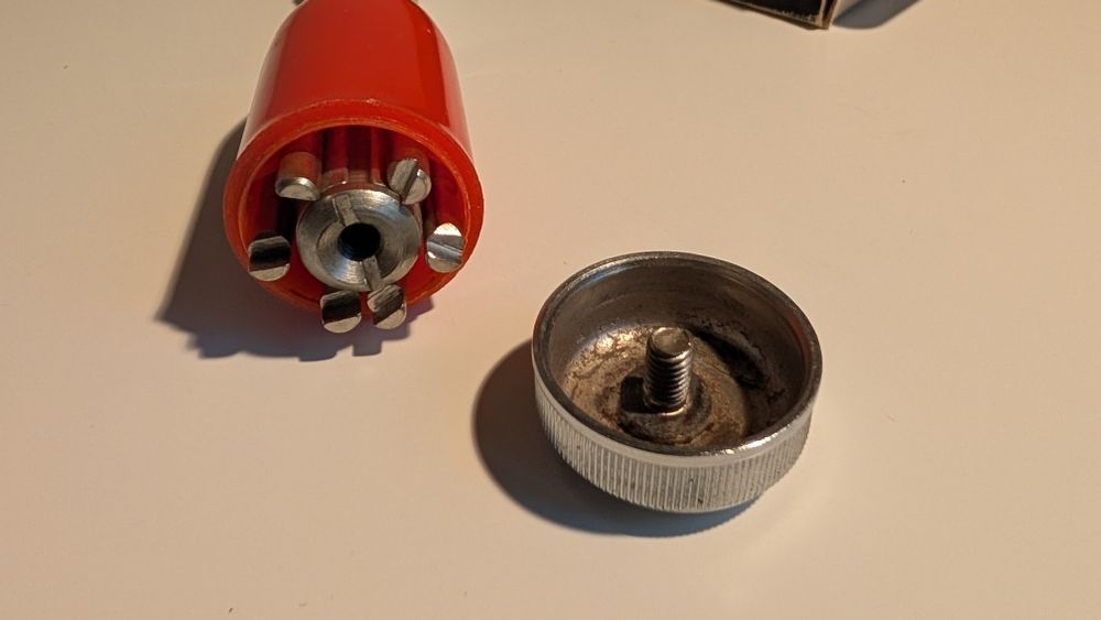 Отвертка с 6 бита