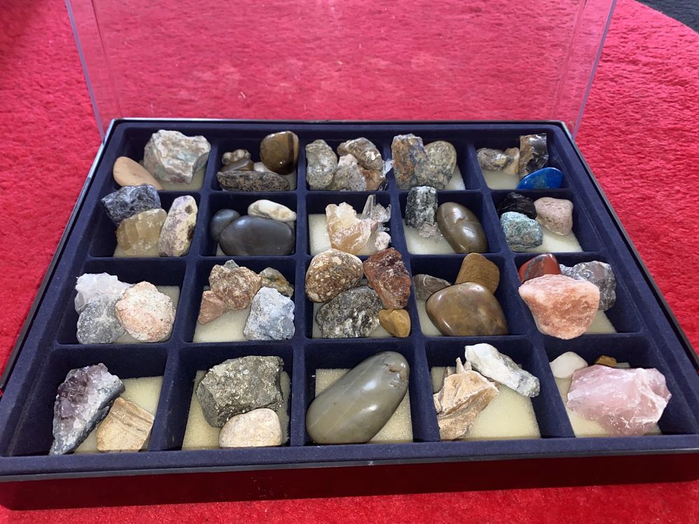Colecție de pietre prețioase