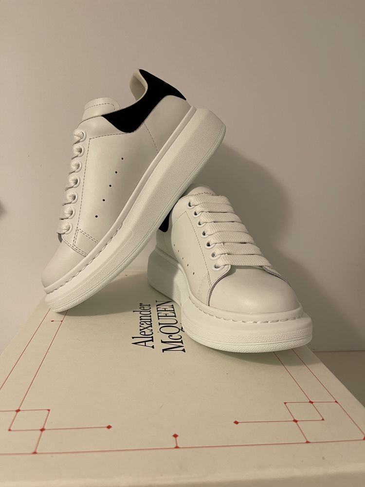 Adidasi Alexander Mcqueen masura 37