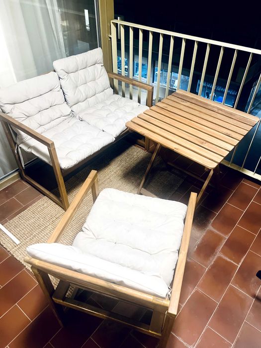 Set bancă + masă + scaune pentru terasă/balcon din lemn – ca nou