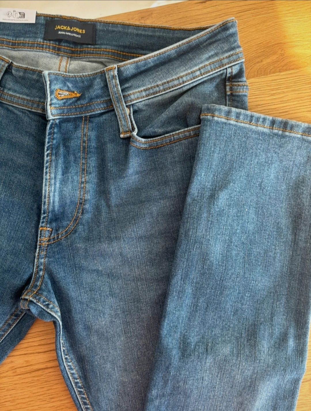 Blugi bărbați Jack&Jones noi cu eticheta