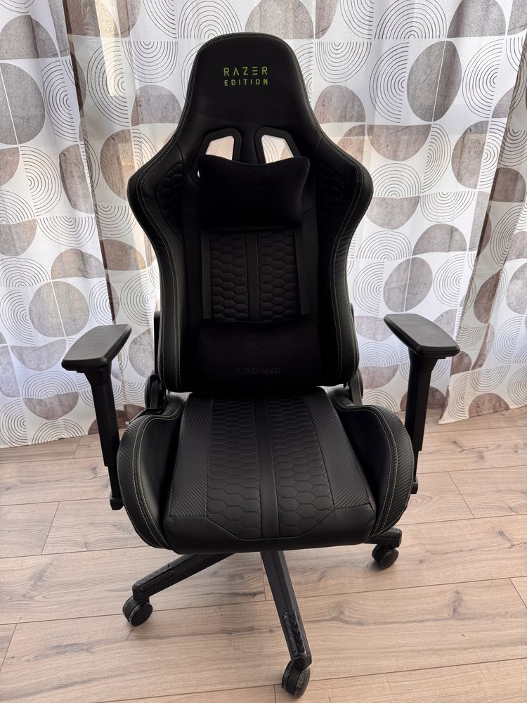 Геймърски стол – RAZER EDITION™