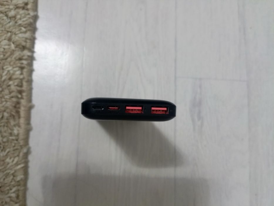 Продам повербанк 10000 mah