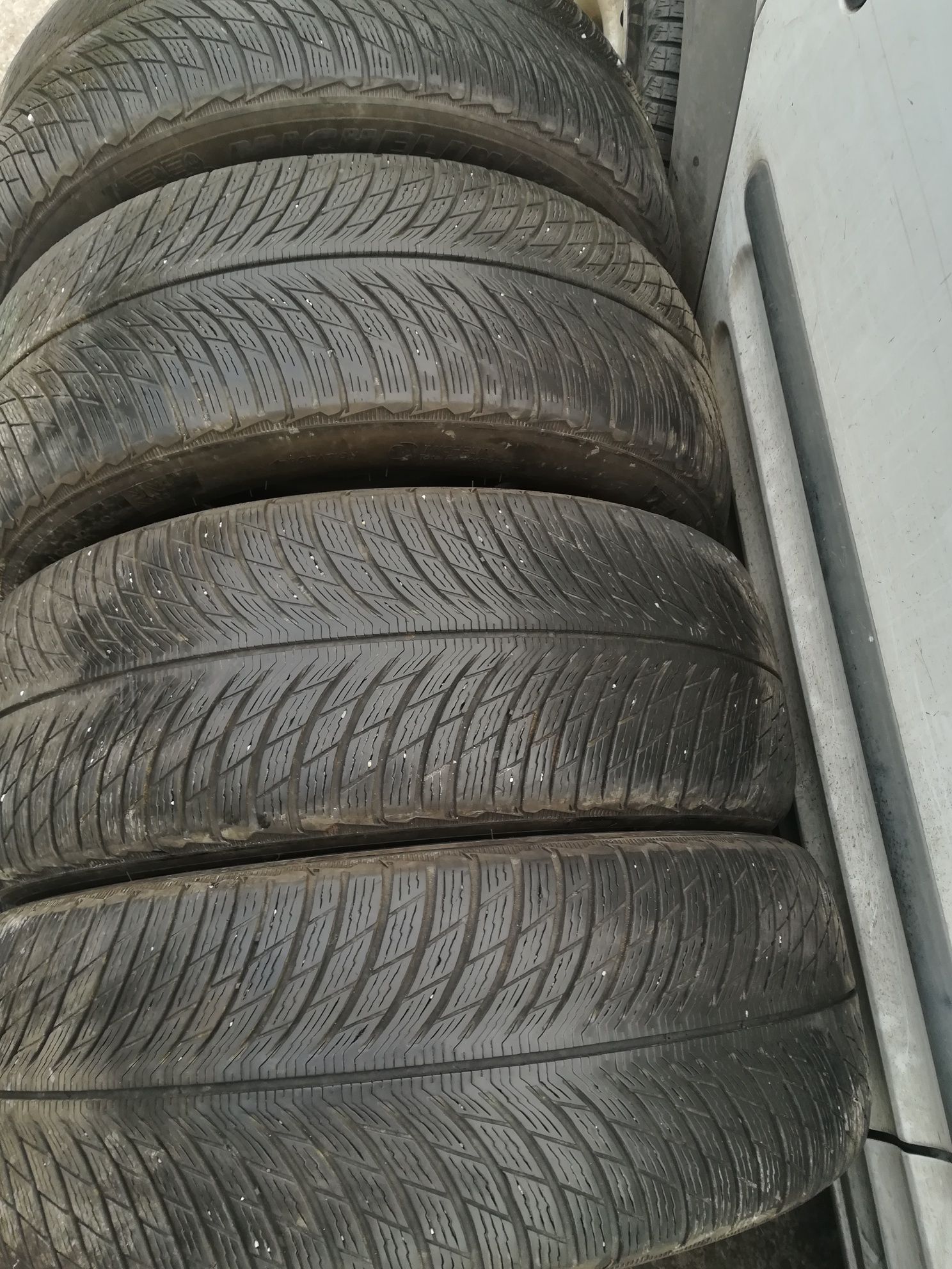 Перфектни 4бр.265/60/18 Michelin PA5 dot4119 suv