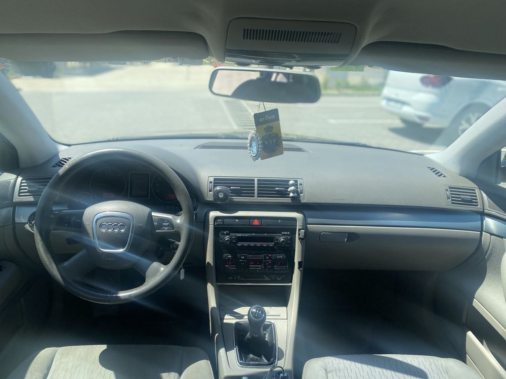 Vand Audi a4 motor 1.9 TDI 116 CP