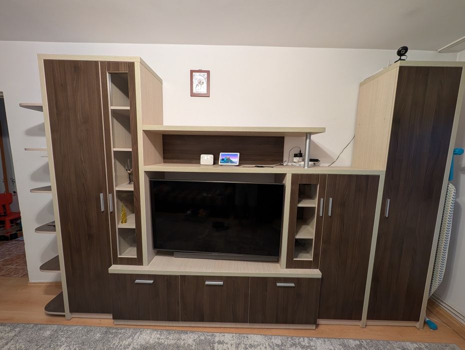 URGENT!! Biblioteca living