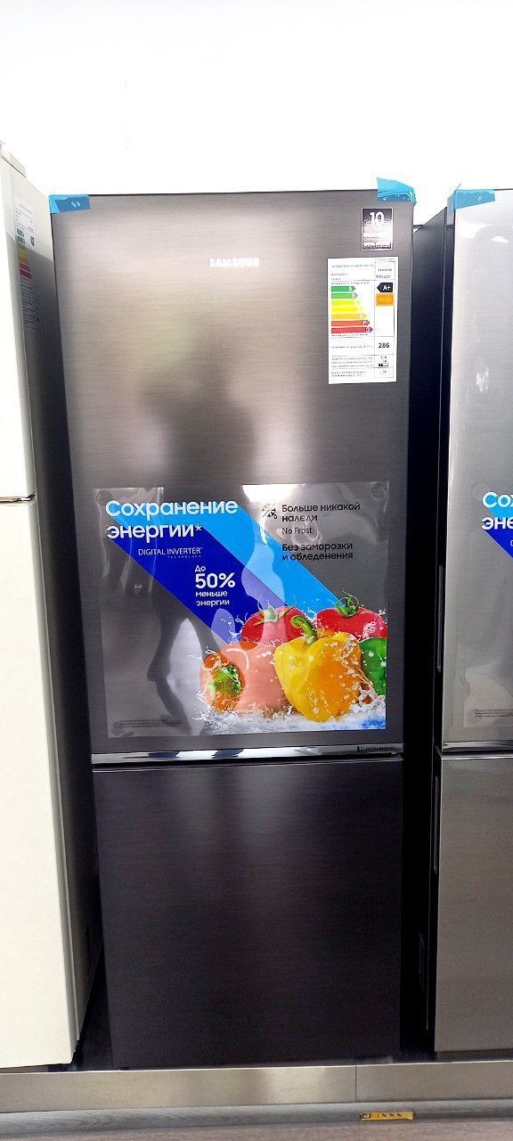 Samsung Холодильник Модель: RB30N4020B1